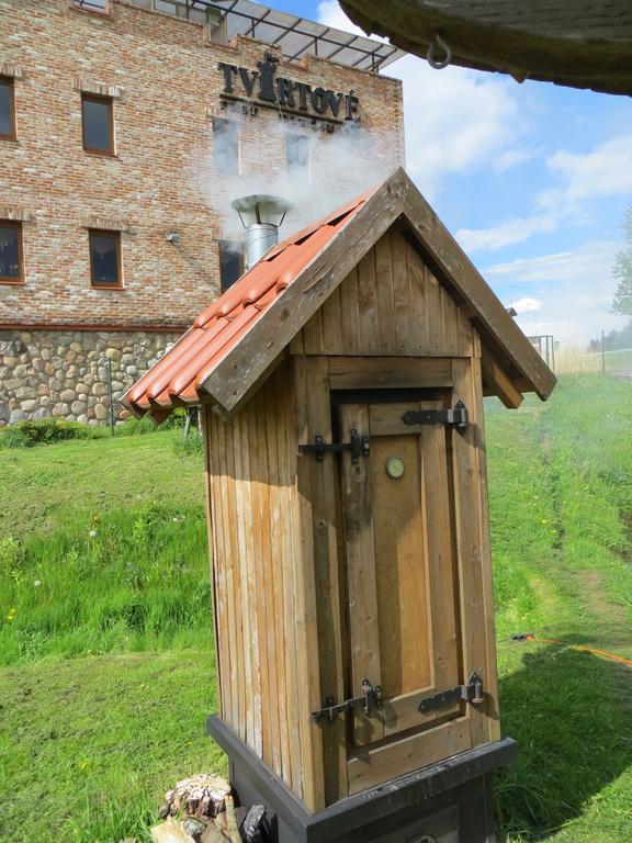 Отель Tvirtove Prie Didziulio Деделишкес Экстерьер фото